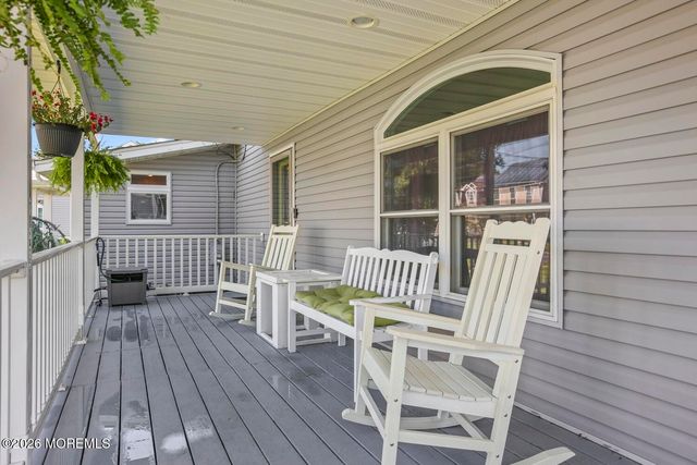 445 Seaman Avenue, Beachwood, NJ 08722