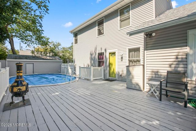 445 Seaman Avenue, Beachwood, NJ 08722