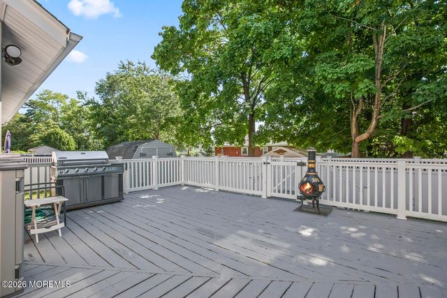 445 Seaman Avenue, Beachwood, NJ 08722