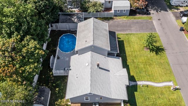 445 Seaman Avenue, Beachwood, NJ 08722