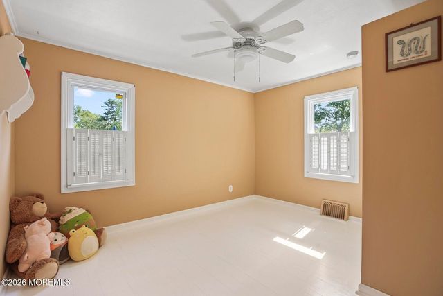 445 Seaman Avenue, Beachwood, NJ 08722