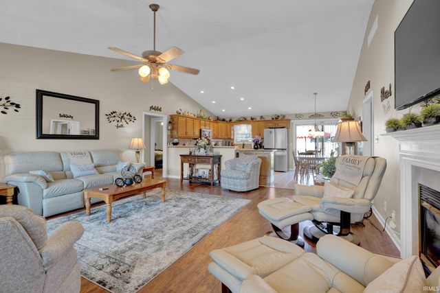 3622 Hartford Pl Common, Evansville, IN 47725