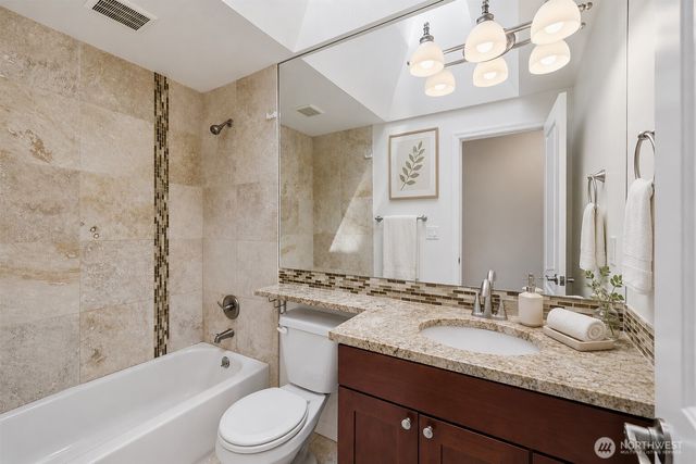 12615 NE 142nd Street, Kirkland, WA 98034