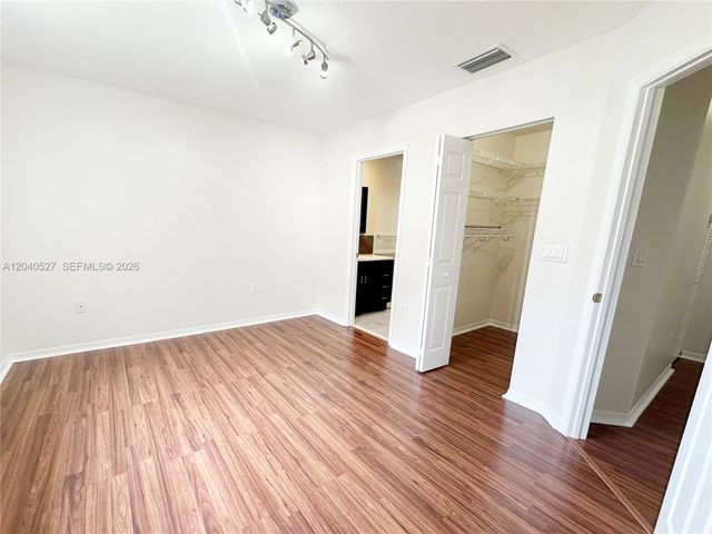 2150 NW 171st Ter, Pembroke Pines, FL 33028