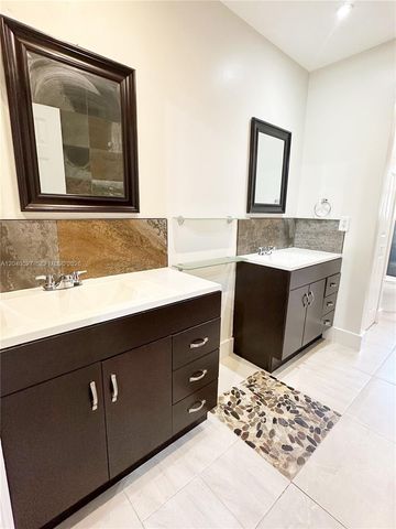 2150 NW 171st Ter, Pembroke Pines, FL 33028