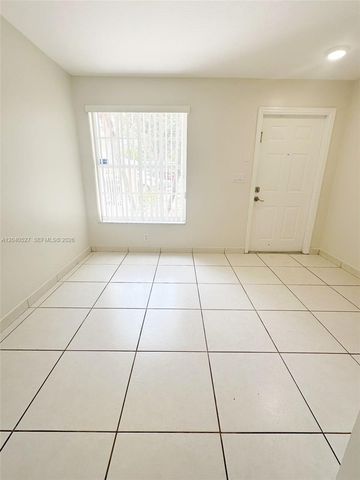 2150 NW 171st Ter, Pembroke Pines, FL 33028