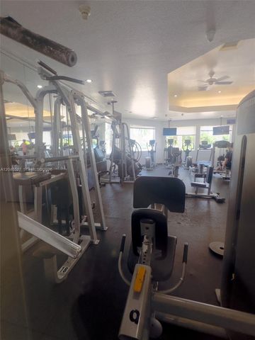 2150 NW 171st Ter, Pembroke Pines, FL 33028