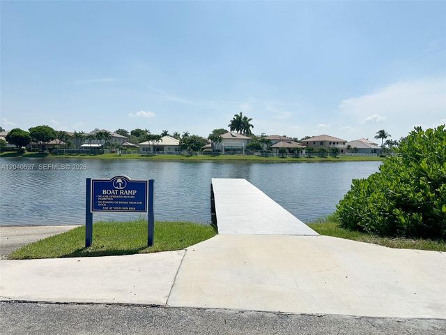 2150 NW 171st Ter, Pembroke Pines, FL 33028