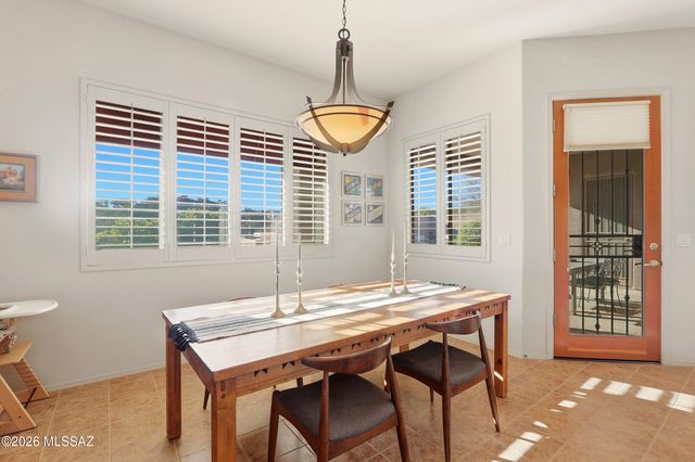 6279 N Via Jaspeada, Tucson, AZ 85718