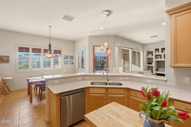 6279 N Via Jaspeada, Tucson, AZ 85718