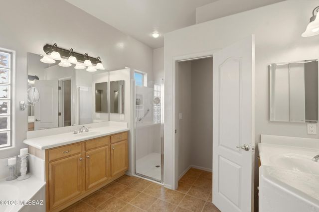 6279 N Via Jaspeada, Tucson, AZ 85718