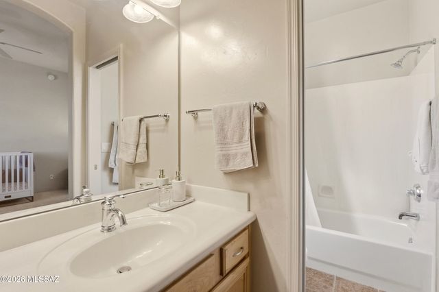 6279 N Via Jaspeada, Tucson, AZ 85718