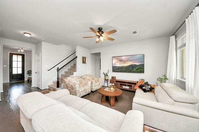 4610 Presario Drive, Fresno, TX 77545