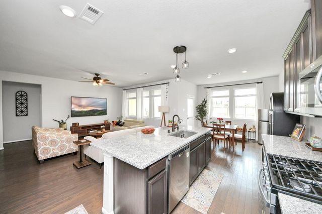 4610 Presario Drive, Fresno, TX 77545