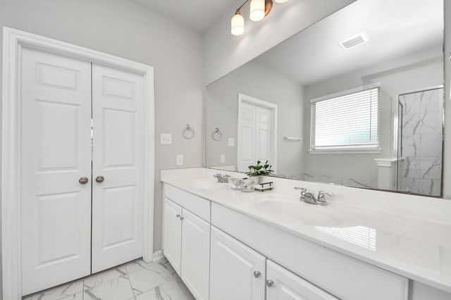 4610 Presario Drive, Fresno, TX 77545