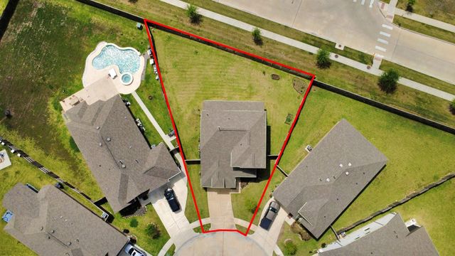 4610 Presario Drive, Fresno, TX 77545