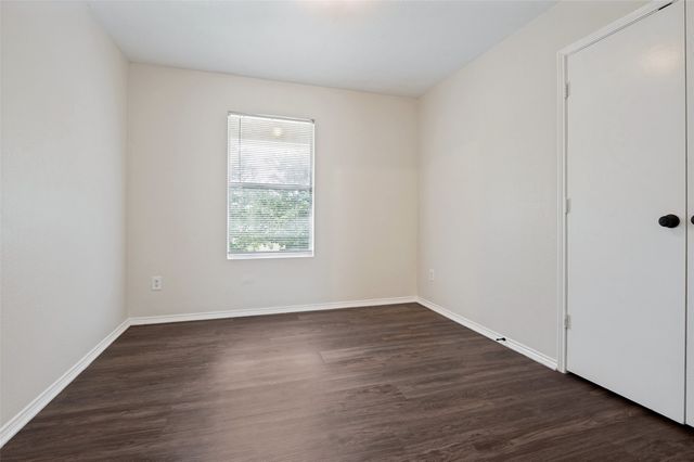 614 Hearthstone Drive, Lancaster, TX 75146