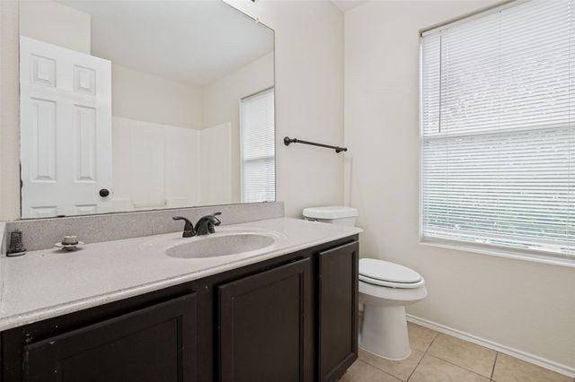 614 Hearthstone Drive, Lancaster, TX 75146