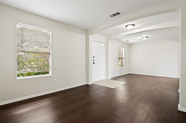 614 Hearthstone Drive, Lancaster, TX 75146