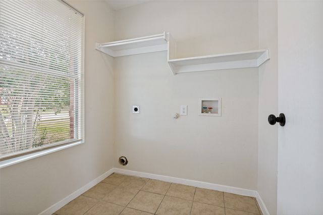 614 Hearthstone Drive, Lancaster, TX 75146