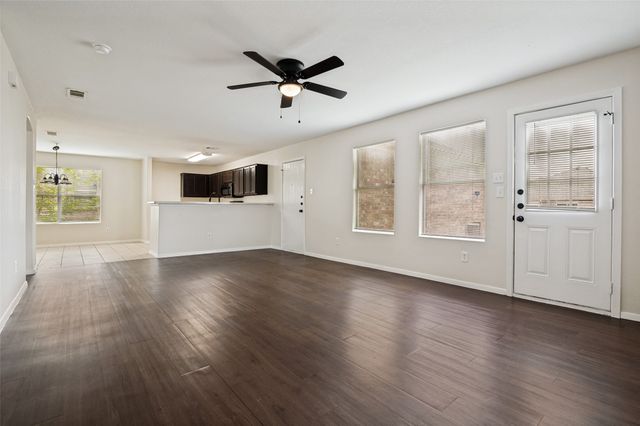 614 Hearthstone Drive, Lancaster, TX 75146