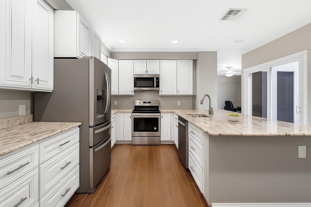6019 Winsome Lane 2, Houston, TX 77057