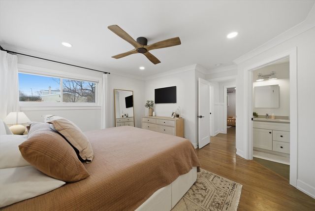 101 W Jackson Street, Elmhurst, IL 60126