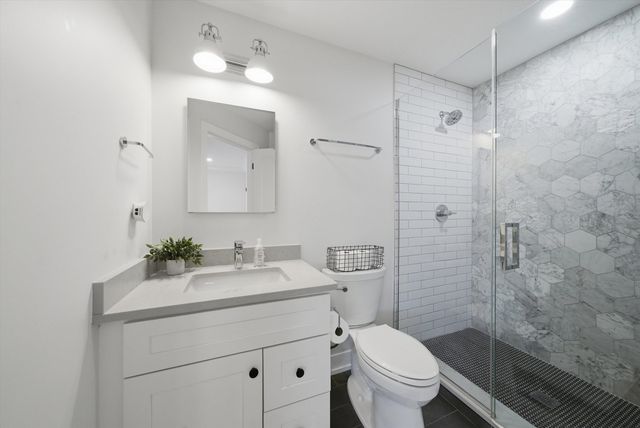 101 W Jackson Street, Elmhurst, IL 60126