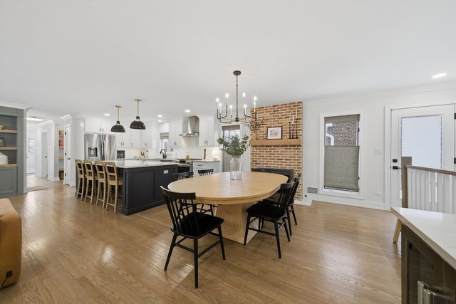 101 W Jackson Street, Elmhurst, IL 60126