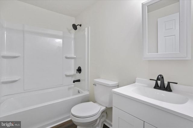 672 MONTMORENCY DR, Bunker Hill, WV 25413