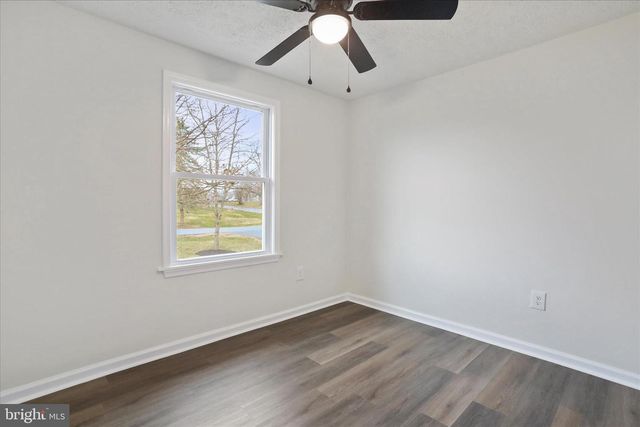 672 MONTMORENCY DR, Bunker Hill, WV 25413