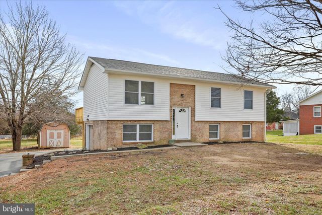 672 MONTMORENCY DR, Bunker Hill, WV 25413