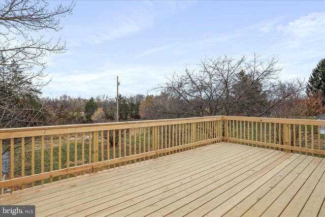 672 MONTMORENCY DR, Bunker Hill, WV 25413