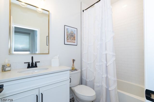 4 Sadie Cir 4105, Union Twp., NJ 07083