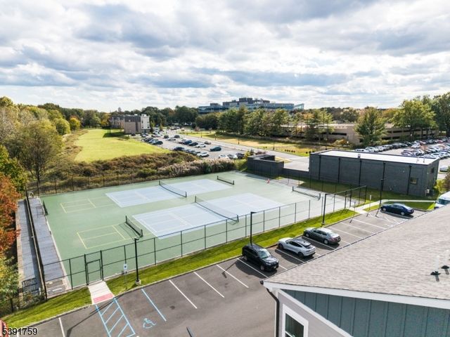 4 Sadie Cir 4105, Union Twp., NJ 07083