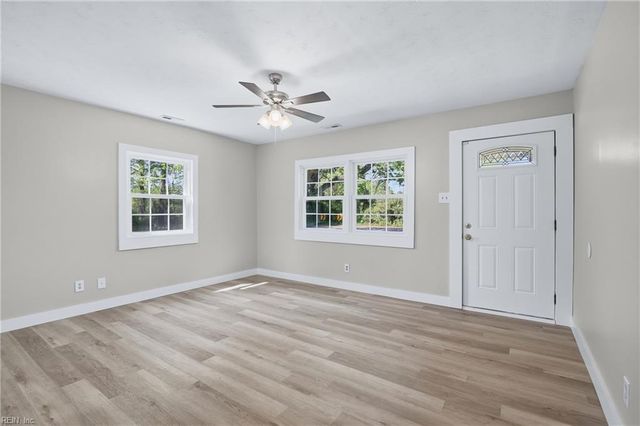 317 Richmond DR, Hampton, VA 23664