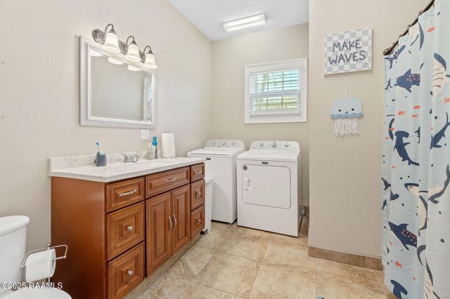 523 Broussard Lane, Jennings, LA 70546