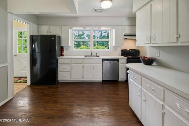 1860 New York Avenue, Whiting, NJ 08759