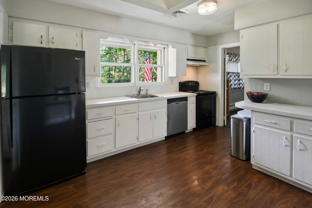 1860 New York Avenue, Whiting, NJ 08759