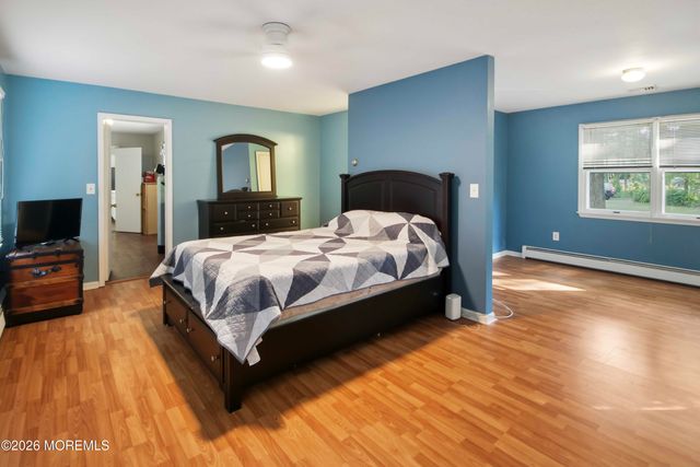 1860 New York Avenue, Whiting, NJ 08759