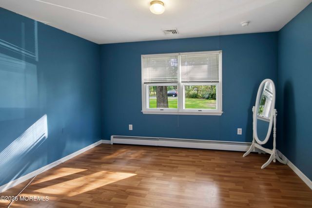 1860 New York Avenue, Whiting, NJ 08759
