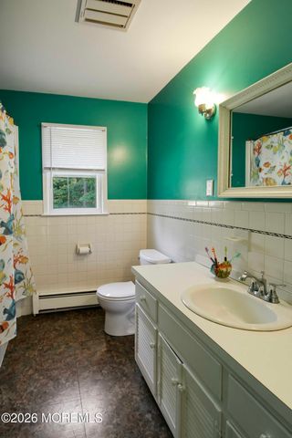 1860 New York Avenue, Whiting, NJ 08759