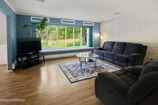 1860 New York Avenue, Whiting, NJ 08759