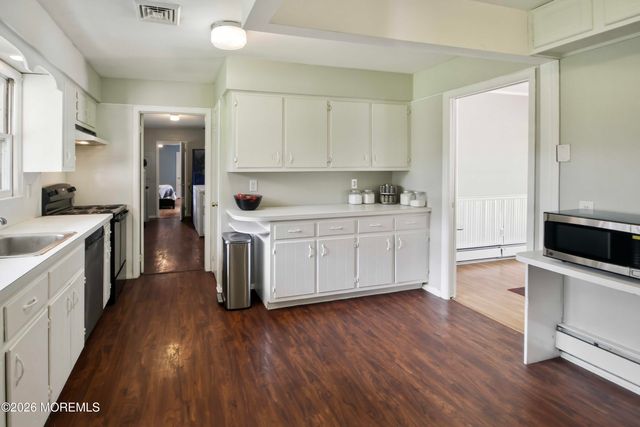 1860 New York Avenue, Whiting, NJ 08759