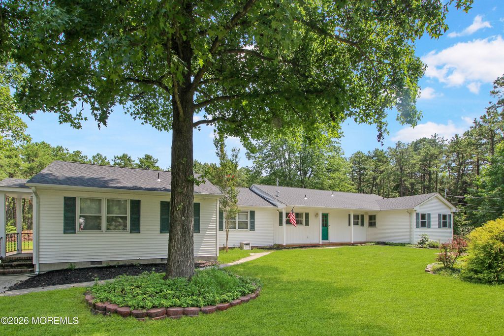 1860 New York Avenue, Whiting, NJ 08759
