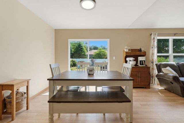 1365 Savannah Woods Drive, Edgerton, WI 53534