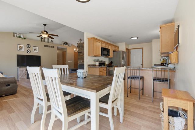 1365 Savannah Woods Drive, Edgerton, WI 53534