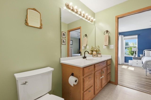 1365 Savannah Woods Drive, Edgerton, WI 53534