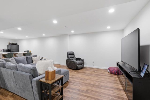 1365 Savannah Woods Drive, Edgerton, WI 53534