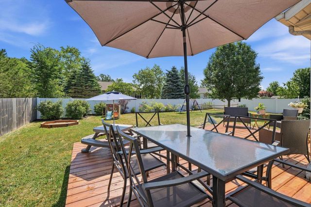 1365 Savannah Woods Drive, Edgerton, WI 53534